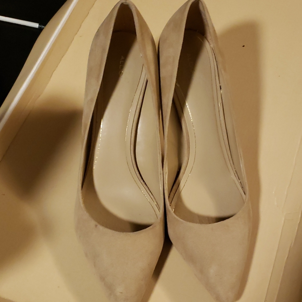 Aldo Suede Pumps